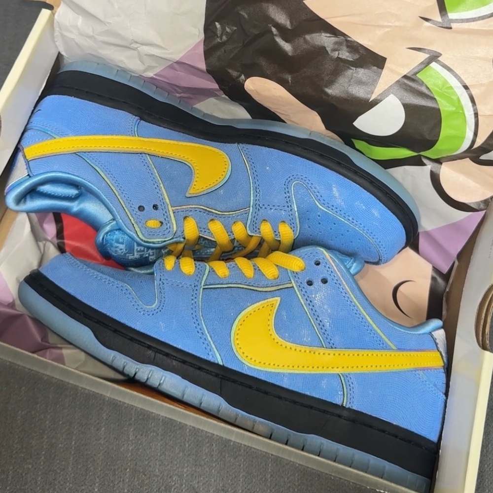 Blue and yellow Nike SB Dunk Low × The Powerpuff Girls trainers